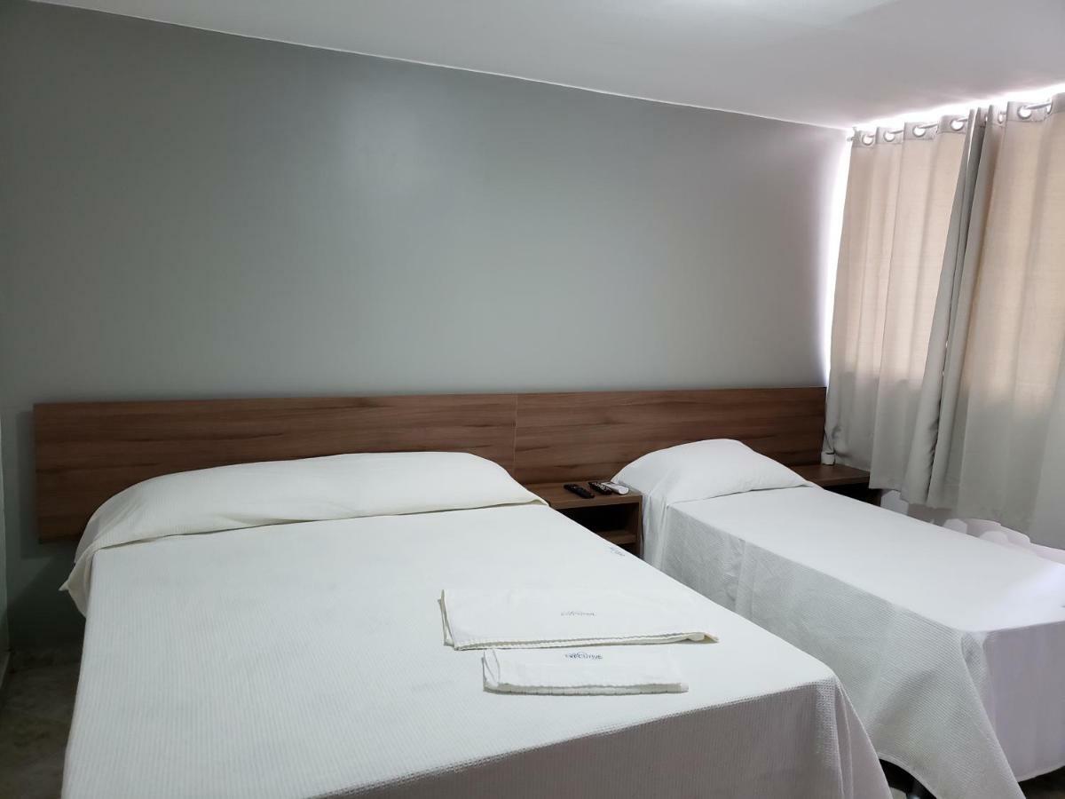 Executive Plaza Hotel Núcleo Bandeirante エクステリア 写真